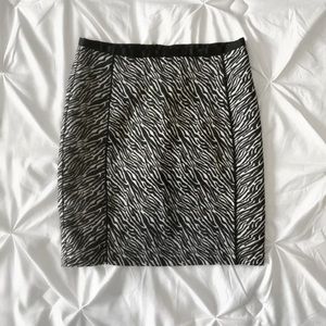 H&M | Black and white zebra skirt